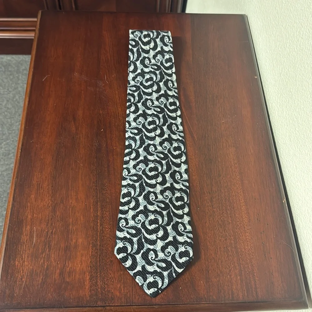 Stefano Ricci 100 % Silk Necktie Made in Italy